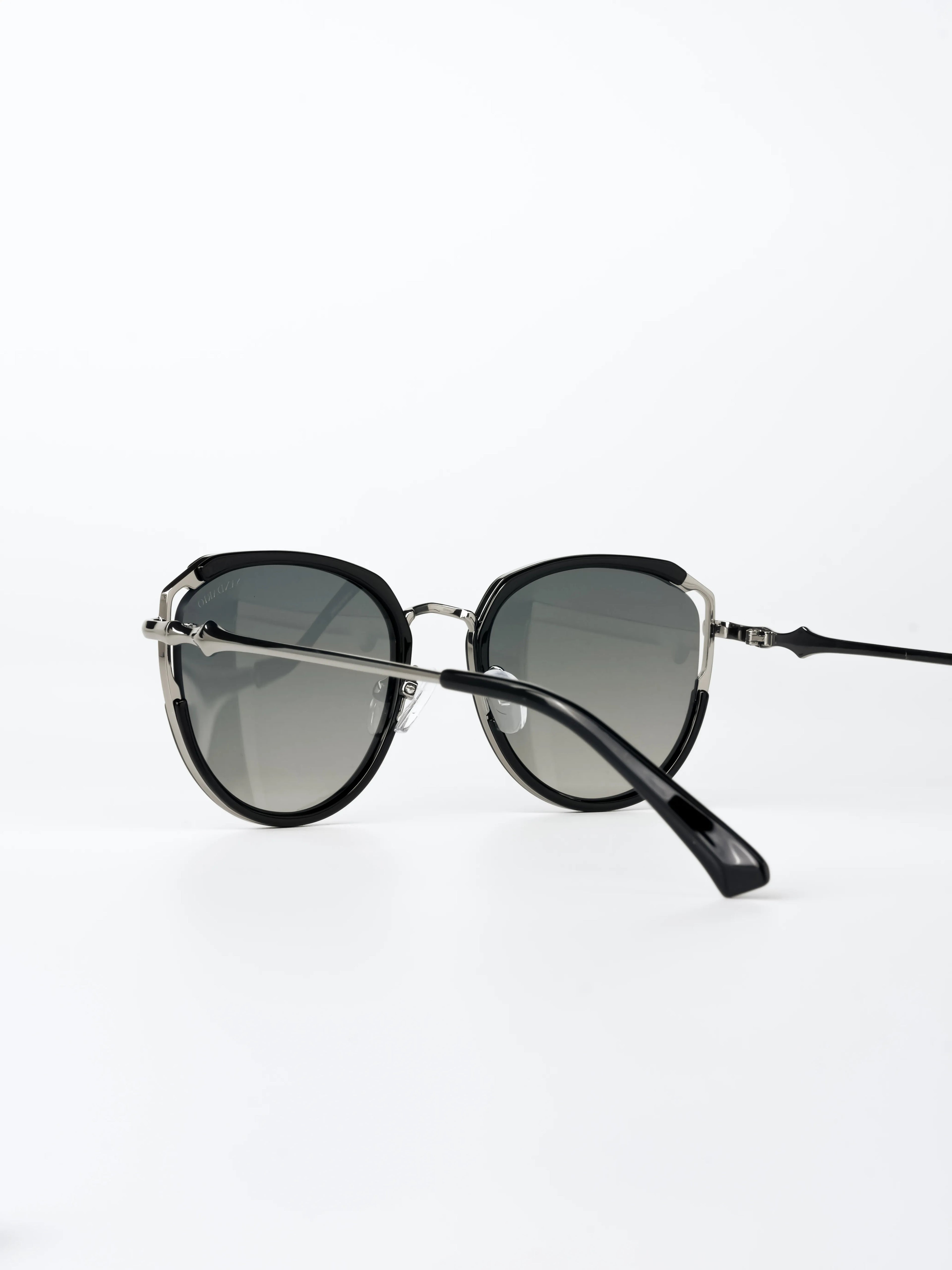 CLASSICO - Smoke Gradient
